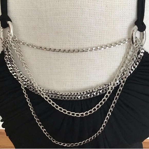 Y2K Black Flowy Halter Top w/ Chunky Chain Detail - Picture 8 of 8